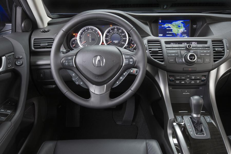 Торпедо Acura TSX Sport Wagon 2010 года  (фото 15 из 63)
